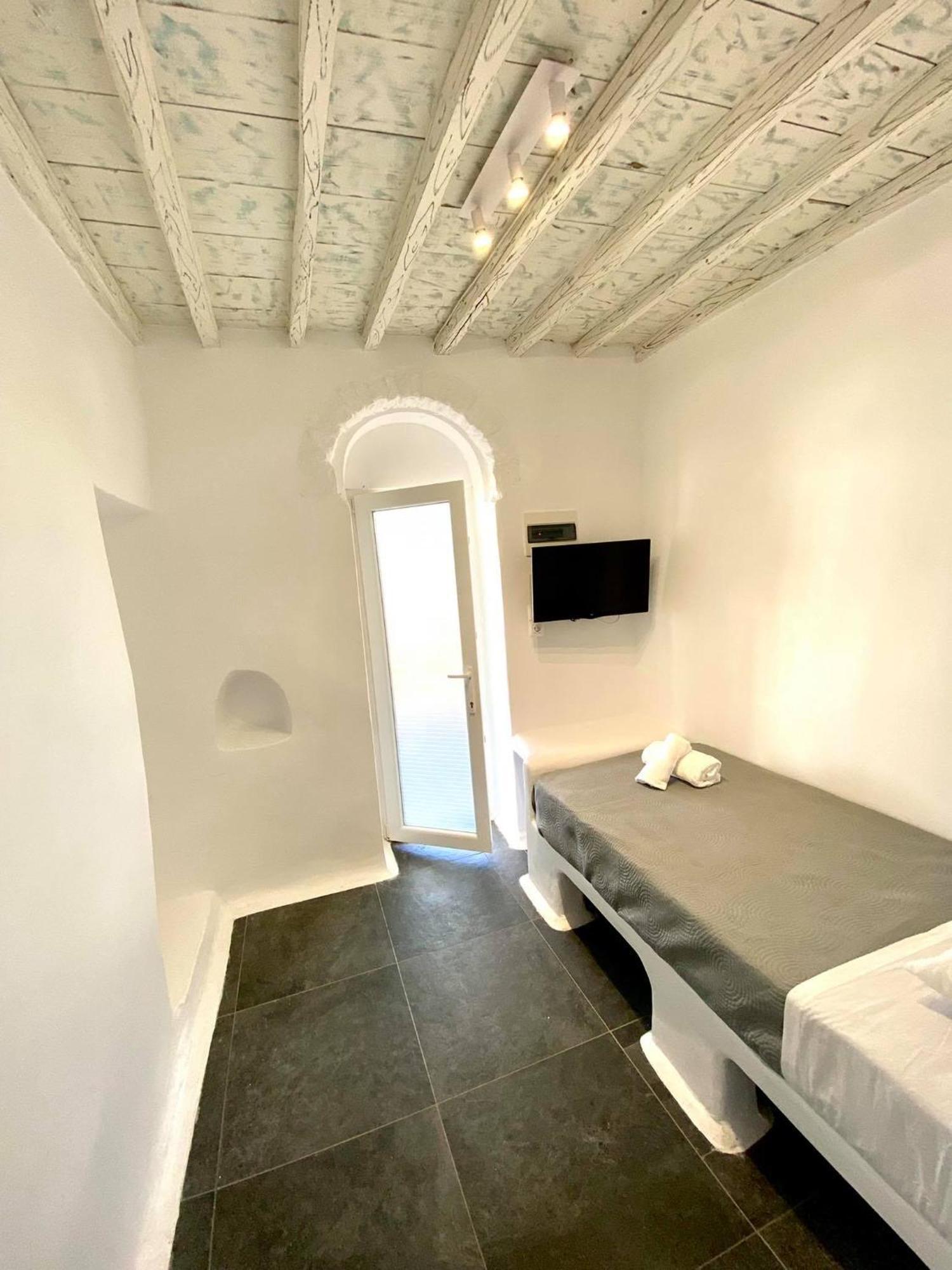 Mykonos Vibes Airport Studios And Apartments Mykonos Town Exterior foto