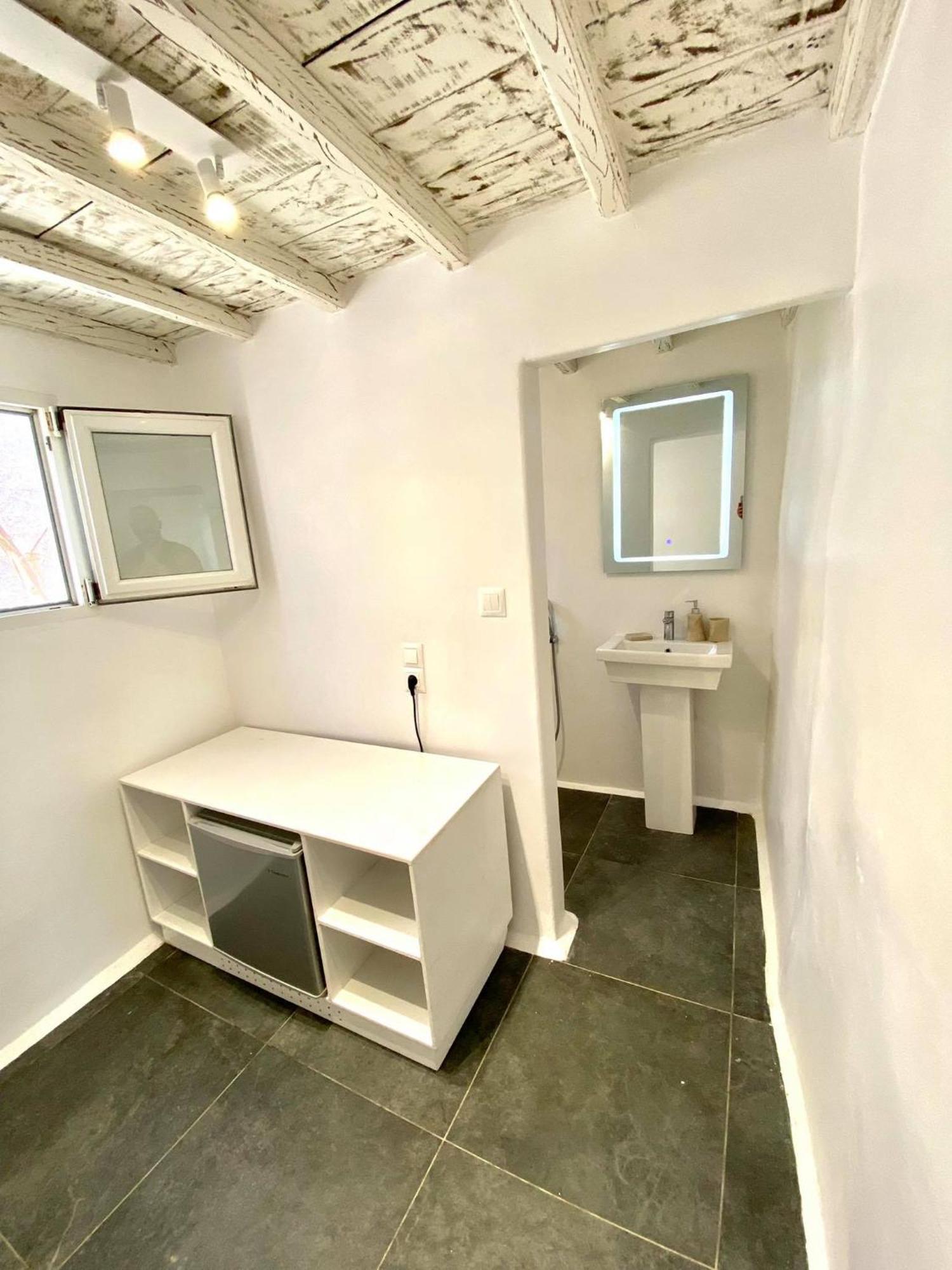 Mykonos Vibes Airport Studios And Apartments Mykonos Town Exterior foto